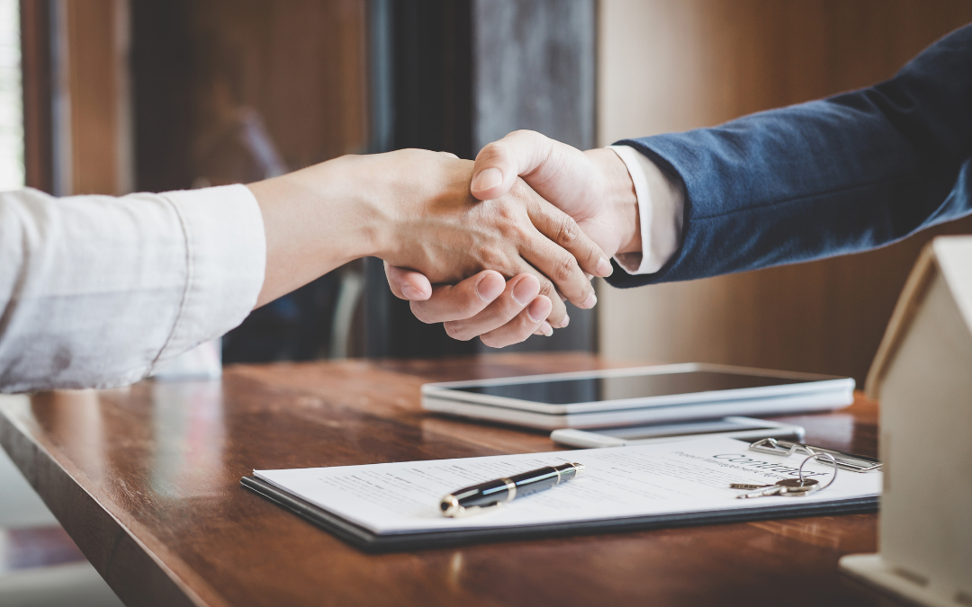 Notification of facts which might give rise to a claim – Who can notify?